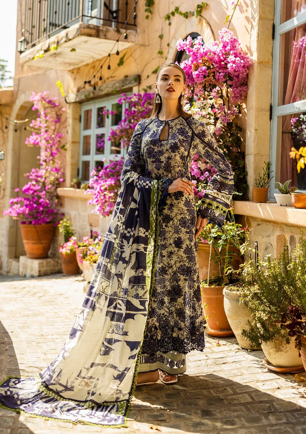ELAF chikankari & sequence embroidered lawn unstitced 3pc✓